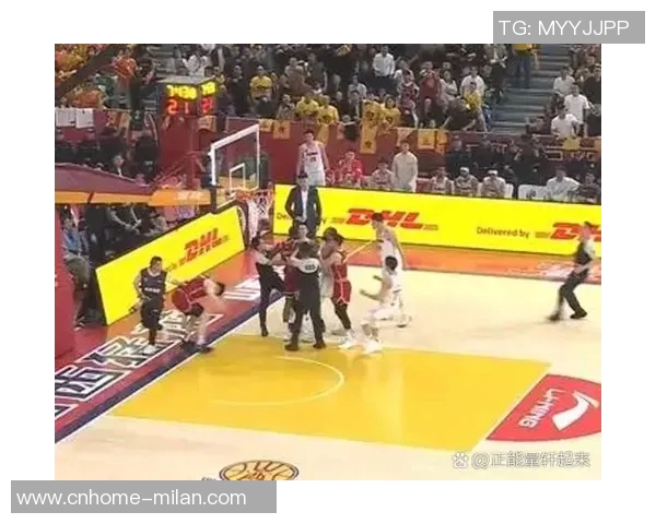 半决赛轻松进行全场仅一违体无技术犯规展现高水平对抗